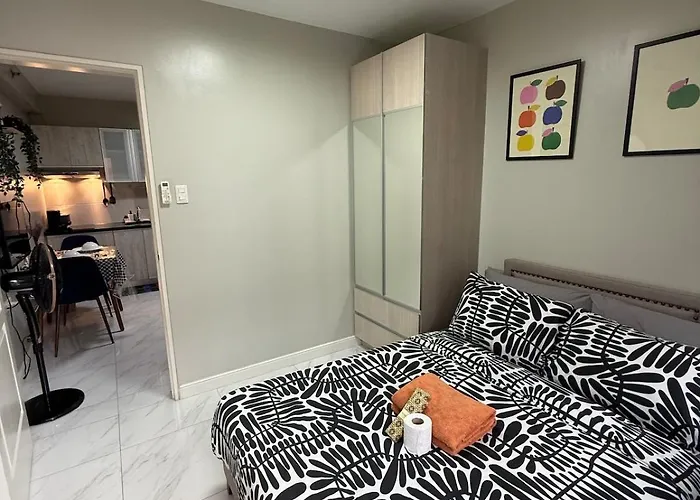 Monarch Parksuites 1br With Balcony Manila