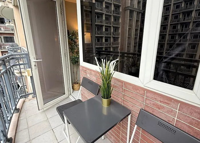 Monarch Parksuites 1br With Balcony Apartment Manila