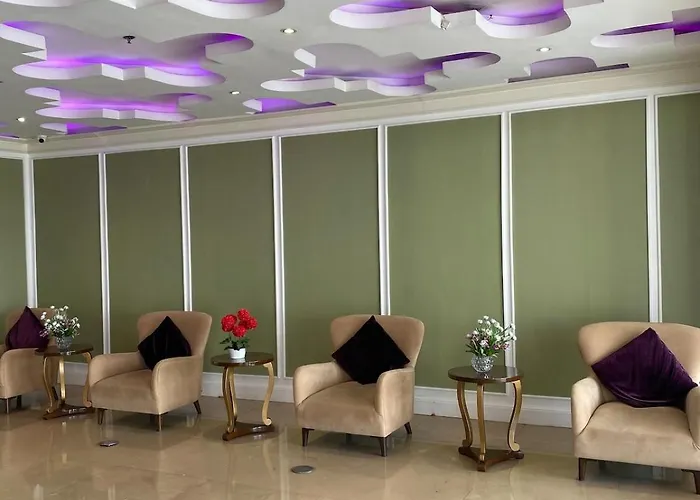 Monarch Parksuites 1br With Balcony Apartment *