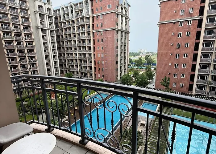 Monarch Parksuites 1br With Balcony